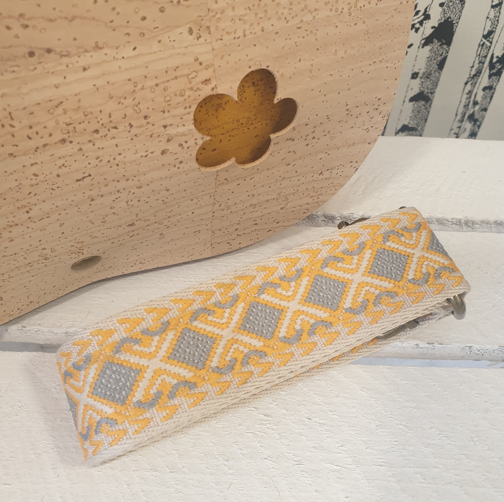 Sac bandoulière Solène en liège naturel et jaune