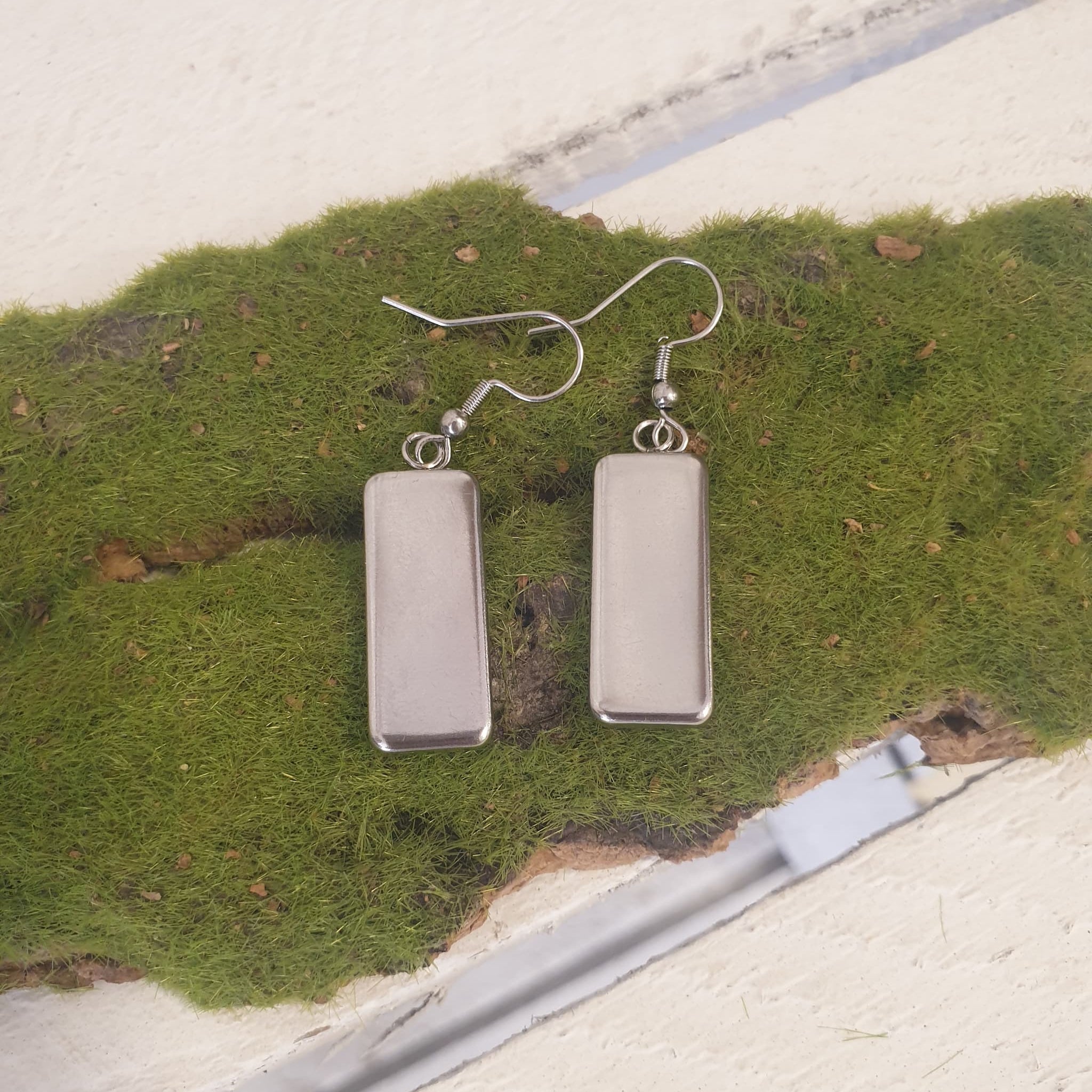 Boules d'oreilles liège incrusté - vue de derrière