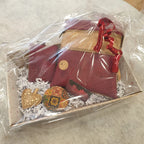 BOX DE NOEL CASSANDRA EN LIEGE AVEC SAC BANDOULIERE BORDEAUX, PORTE-MONNAIE ASSORTI, PORTE-CLES ET MIROIR DE POCHE