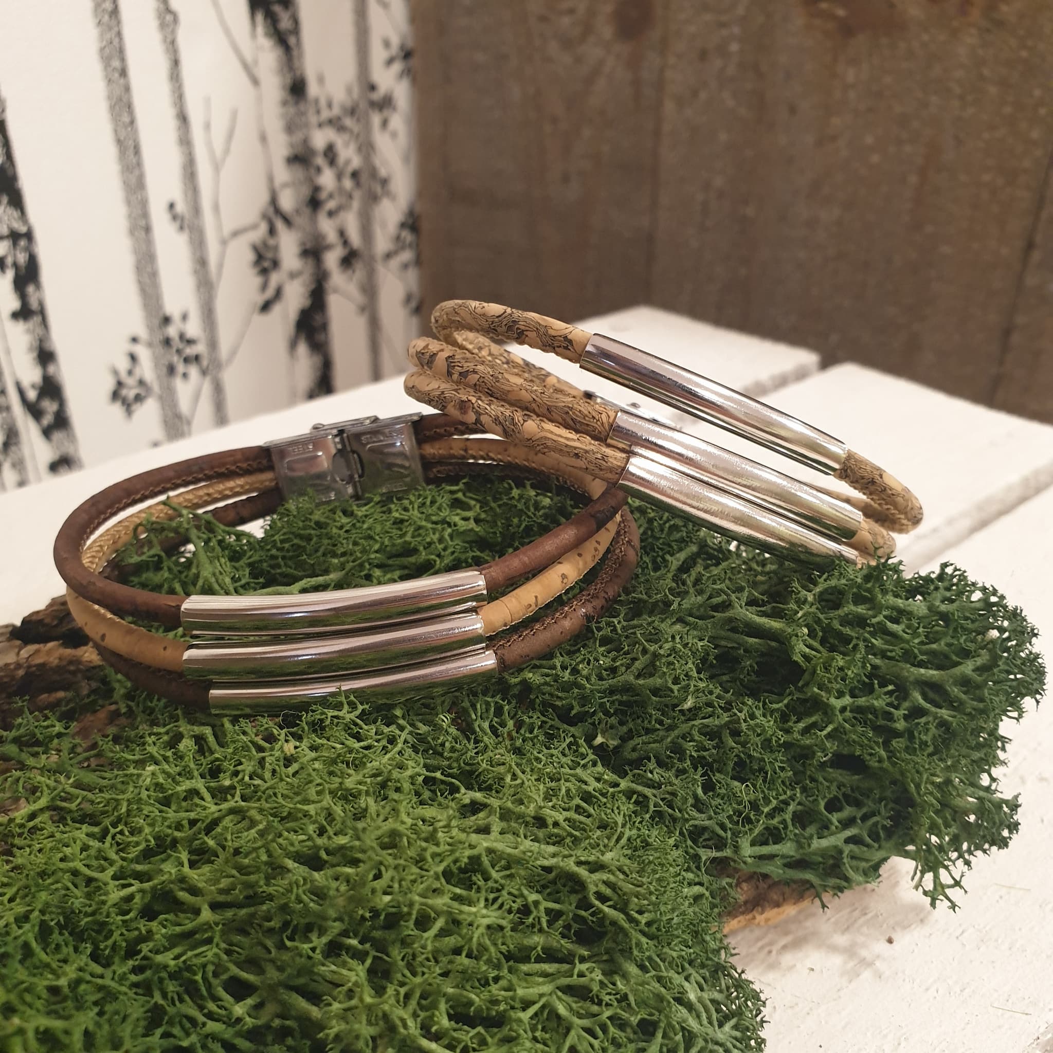 Vue d'ensemble des bracelets zébré et marron - création artisanale alsace