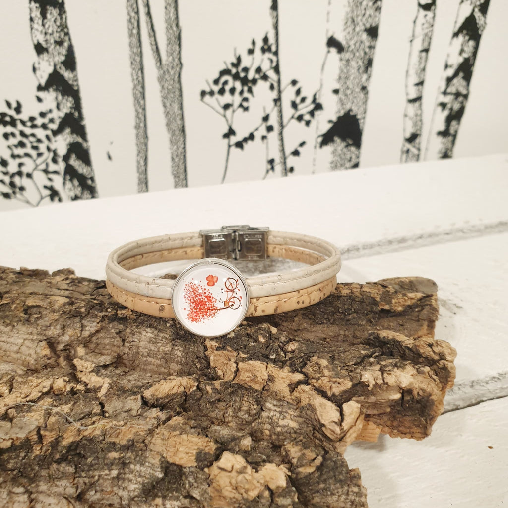 Bracelet fait main avec vélo et coeurs