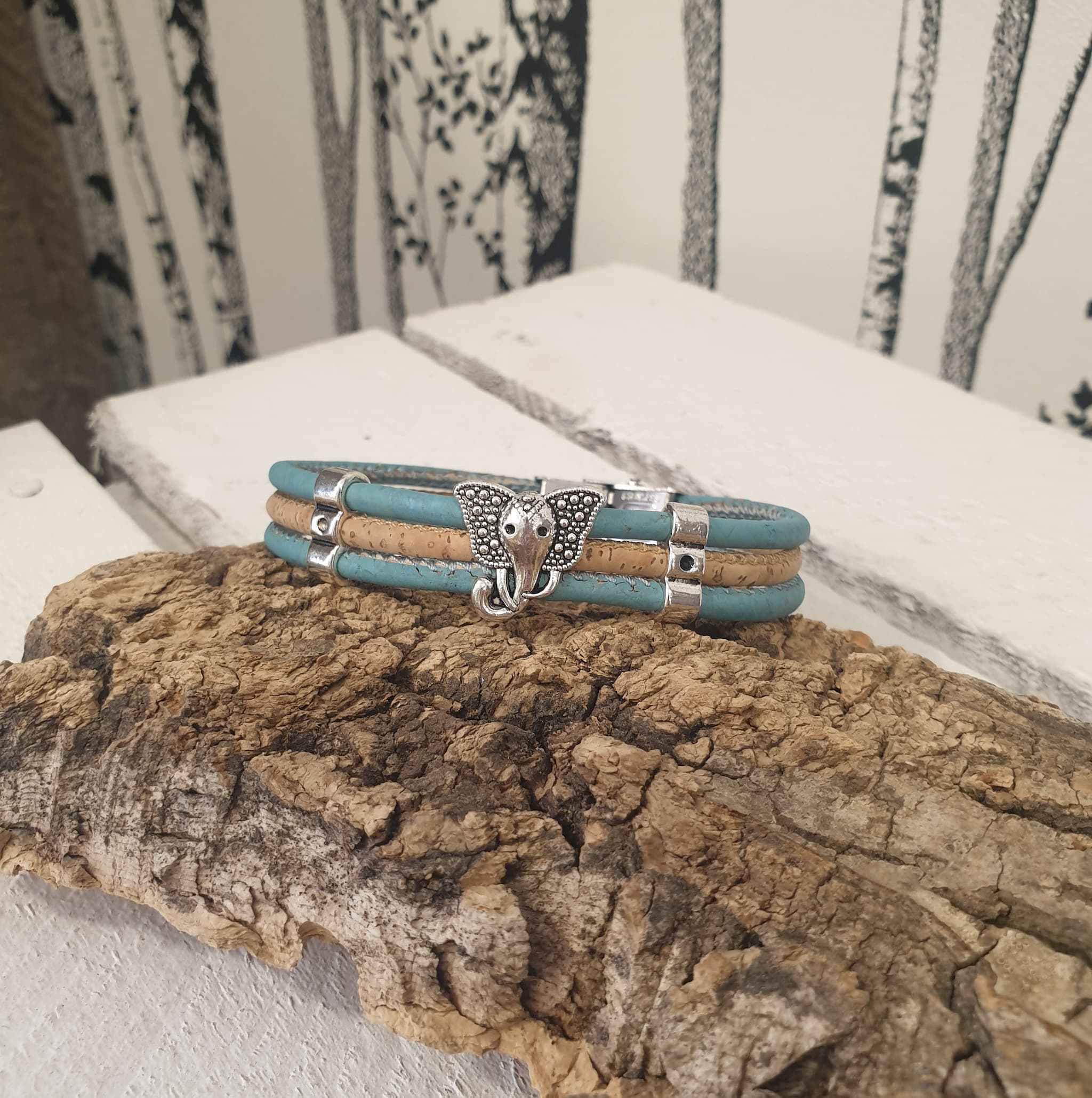 Bracelet Eléa en liège avec éléphant