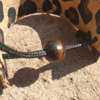 Zoom fermoir bracelet manchette léopard