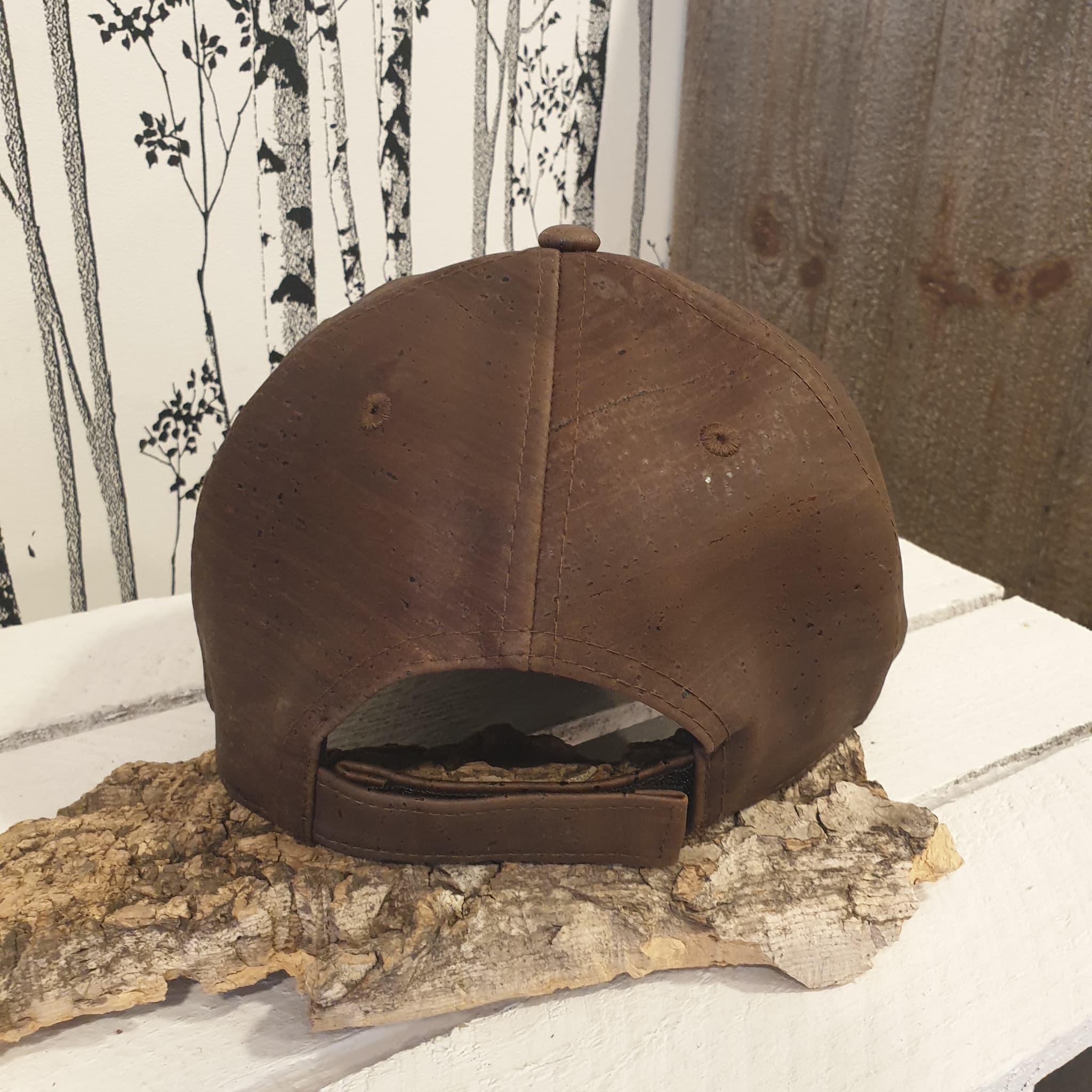 Casquette en liège marron Bruna avec fermeture réglable