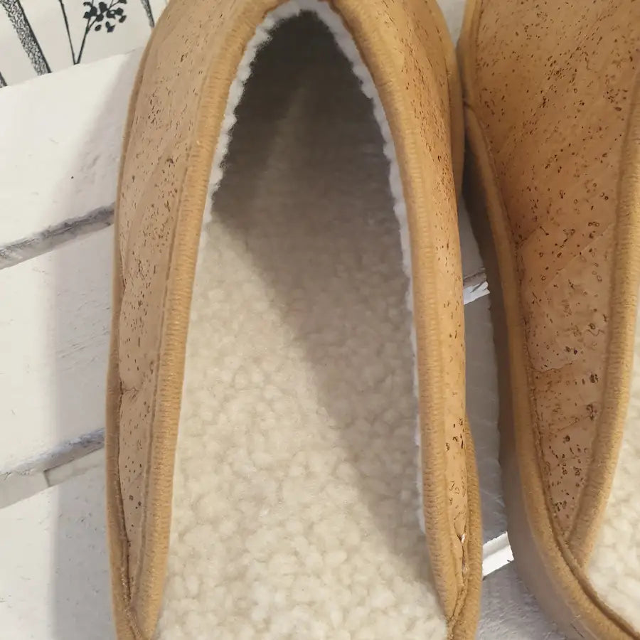 ZOOM INTERIEUR CHAUSSONS ADAM