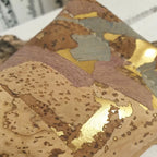 Étui à lunettes en liège bleu, rosé foncé et doré – accessoire vegan