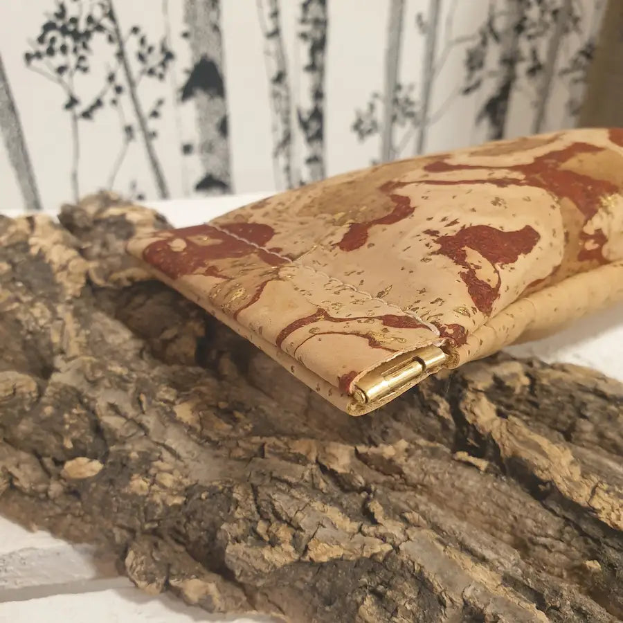 zoom ouverture étui à lunettes en liège 