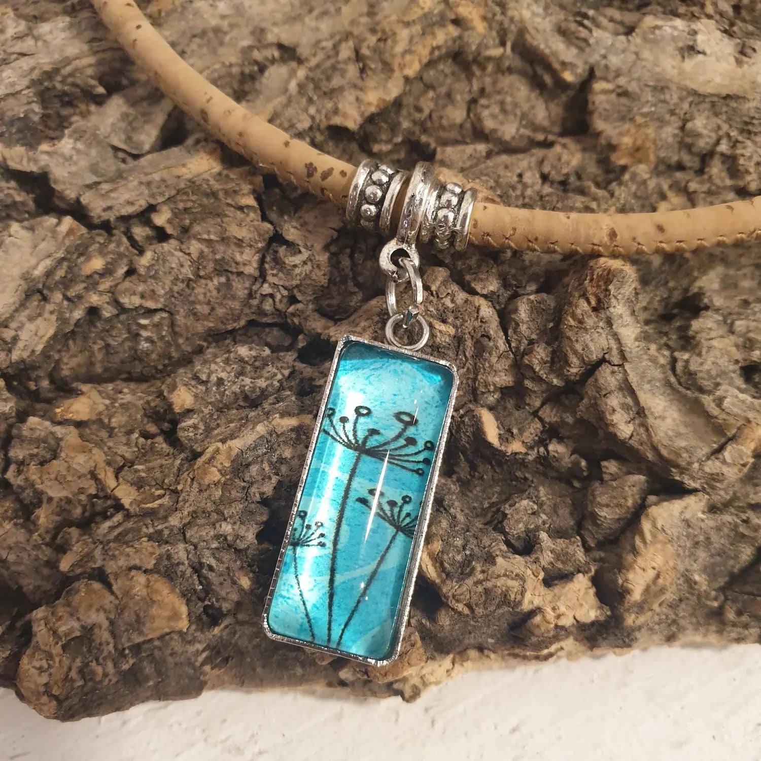 collier liege naturel breloque floral