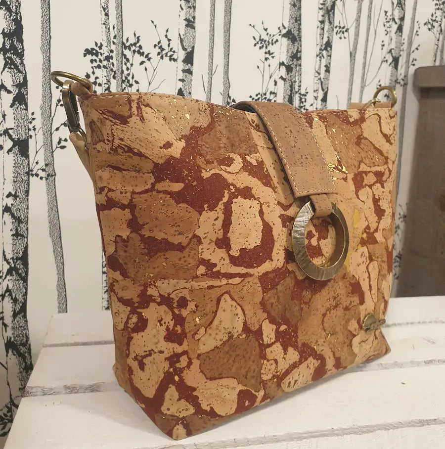 Sac Callia - vue de coté avec la belle boucle