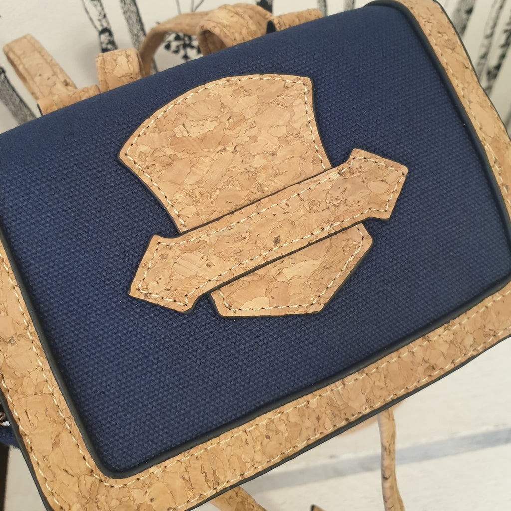 Zoom sur rabat - sac fourre-tout liege