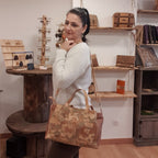 Sac à main Aureva porté à l’épaule