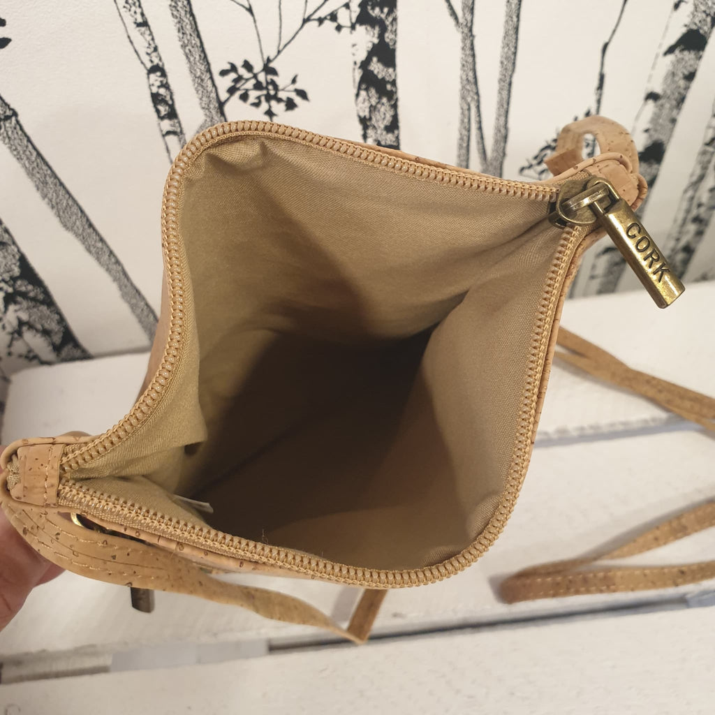 Vue intérieure sac bandoulière liège - made in portugal