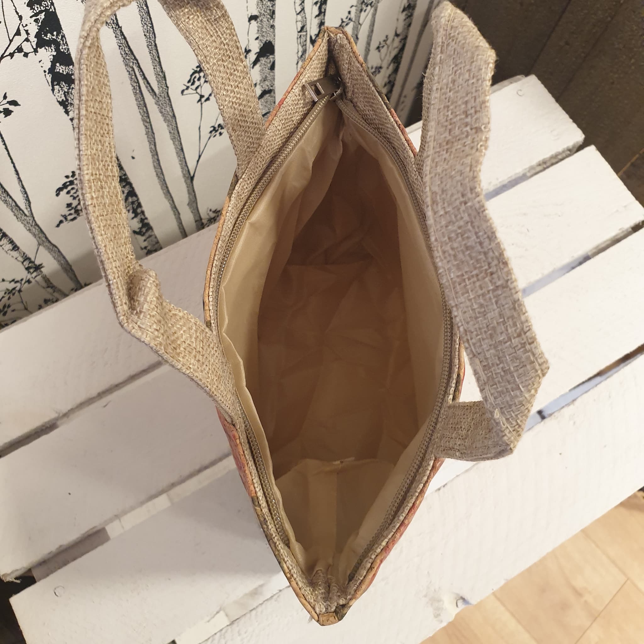 Sac cabas Rosalia en tissu et liège avec imprimé de roses - Intérieur du sac