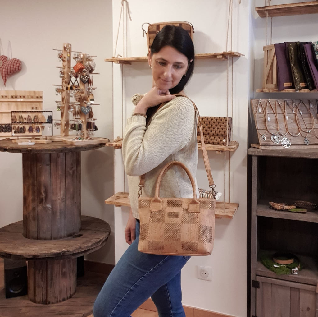Sac à amin liège naturel - vue portée