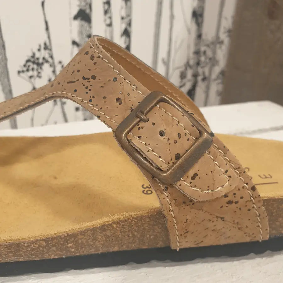 Sandales en liège style Birkenstock modèle Naya