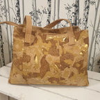 Sac à main en liège avec détails dorés – vue de derrière