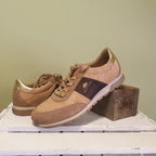 Basket en liège femme vue d'ensemble fabrication artisanale