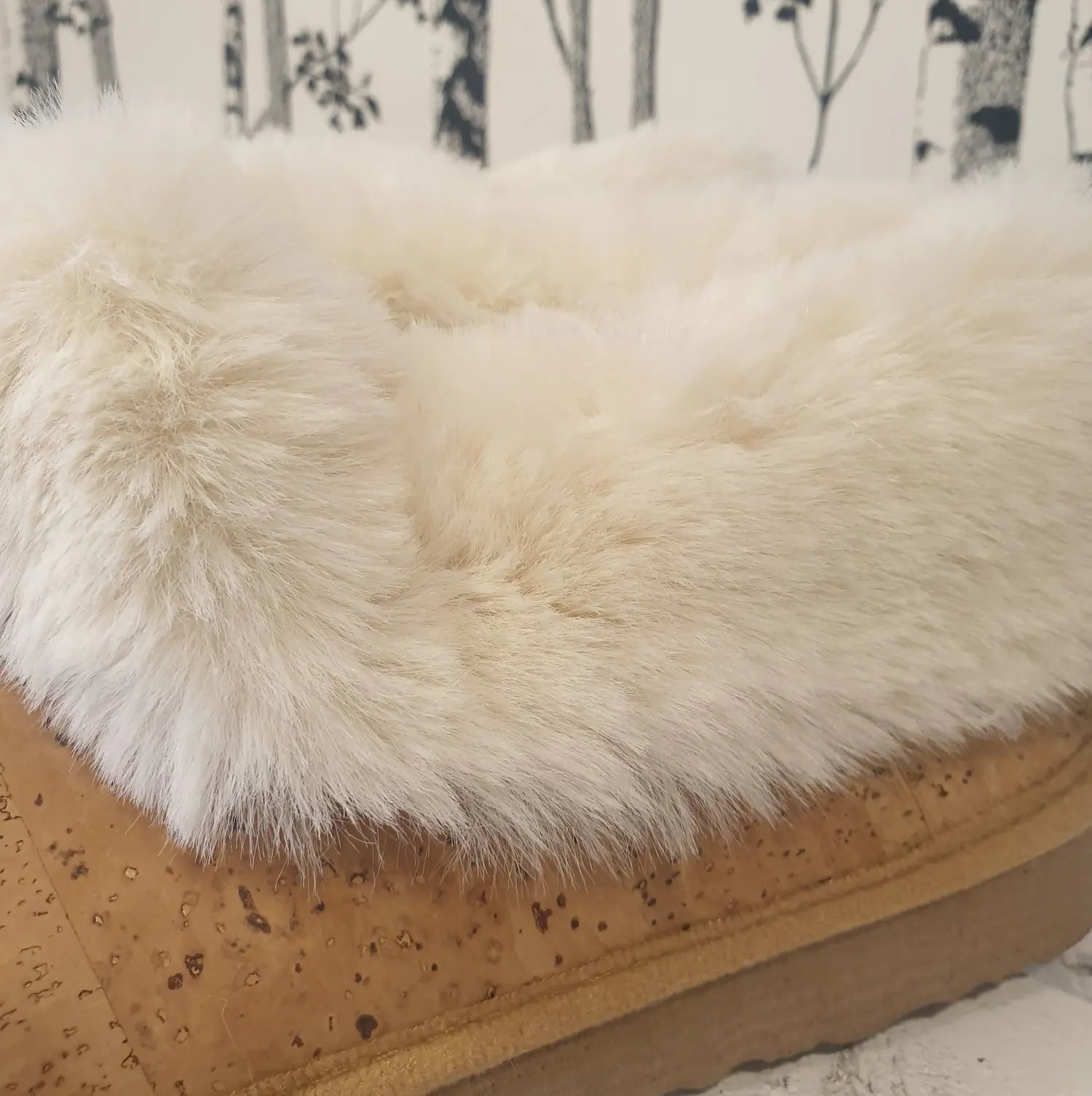 Détail sur la doublure fourrée des chaussons Alma