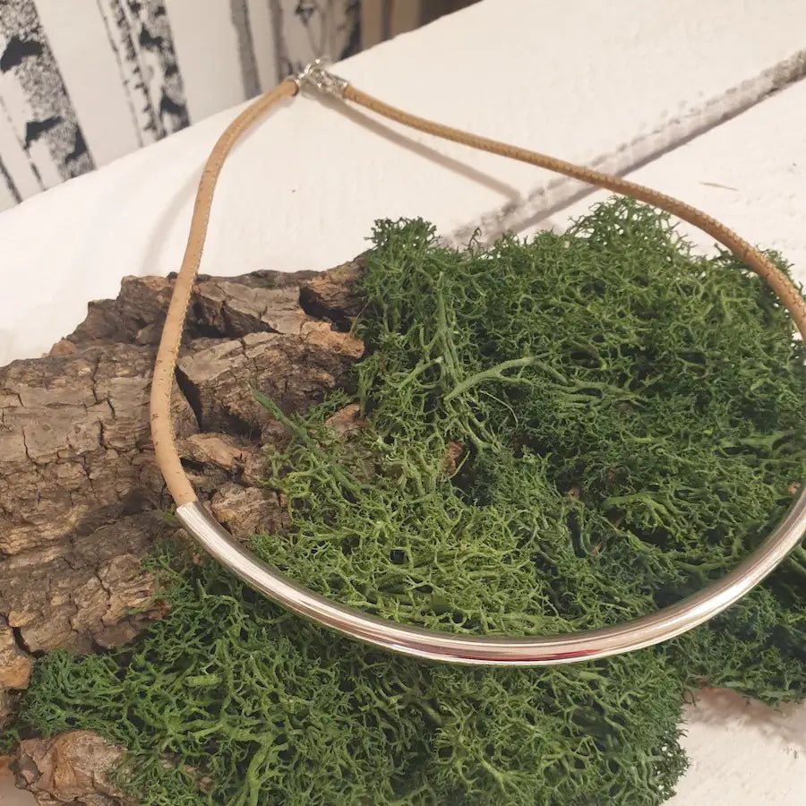 Collier en liège naturel avec jonc - vue de dessus