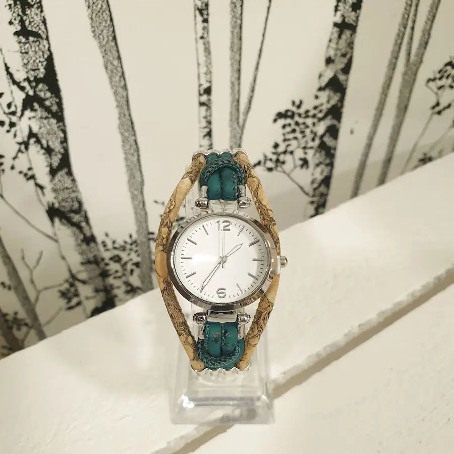 Montre artisanale en liège Ludivine avec cadran fond blanc - création artisanale