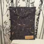 Pochette à livre en liège naturel bleu foncé doré, protection élégante et écologique pour livres et carnets