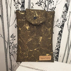 vue avant pochette à livre en liege vert doré