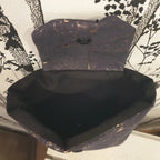 Vue intérieure de la pochette à livre en liège