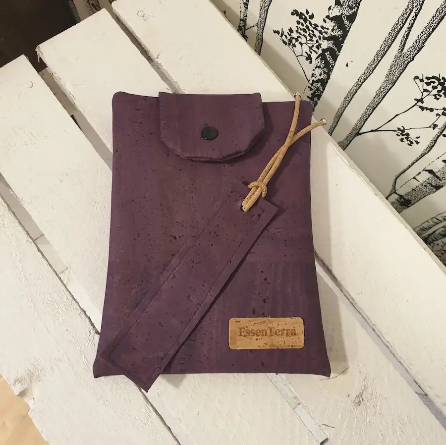 Pochette à livres Violetta en liège naturel avec marque-page assorti
