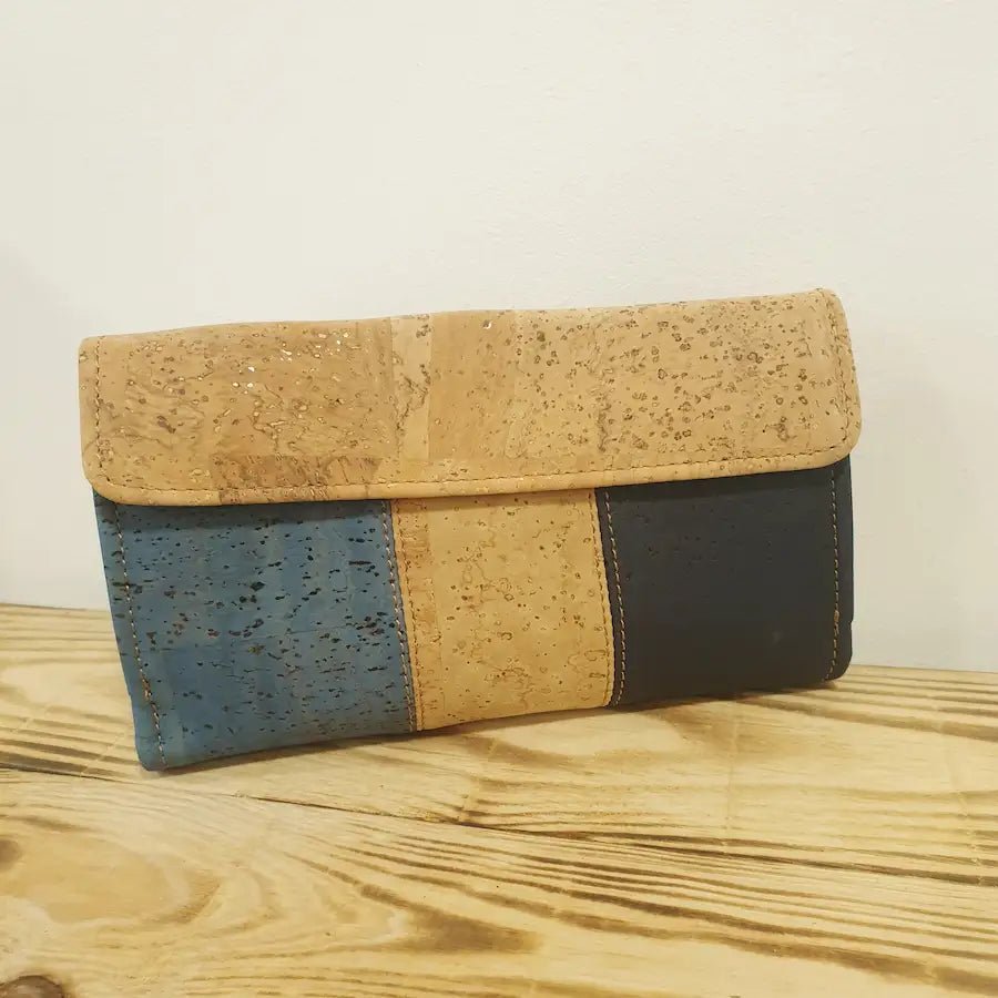 Vue exterieur portefeuille en liège bleu