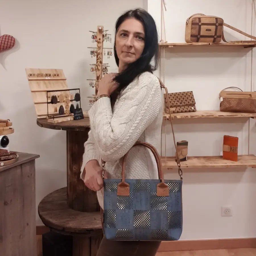 SAC A MAIN EN LIEGE BLEU PORTE