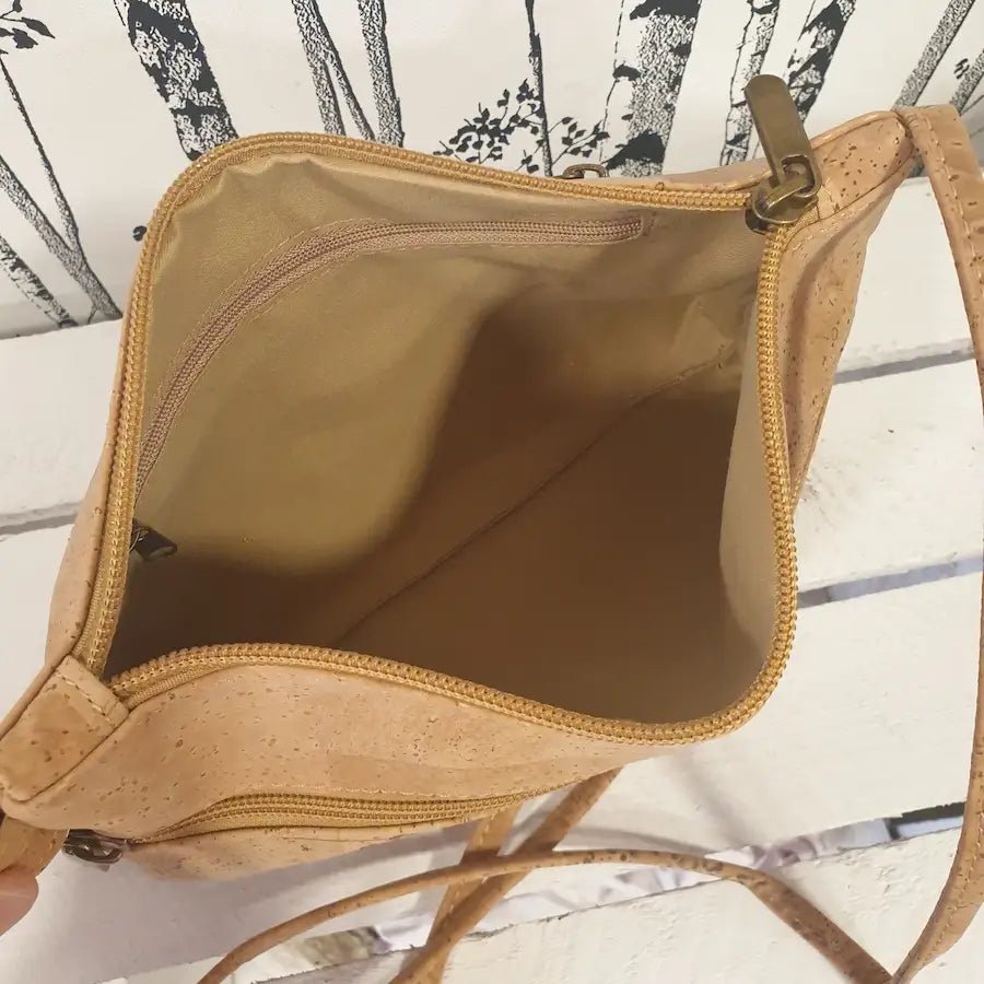 Intérieur du sac bandoulière vegan Dina