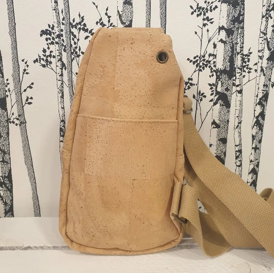 Vue arrière sac bandoulière en liège