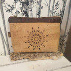 Vue avant trousse de toilette en liège fait artisanalement